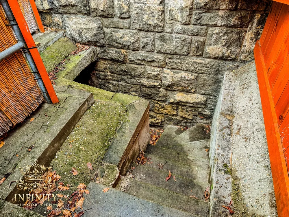 Außentreppe aus Naturstein
