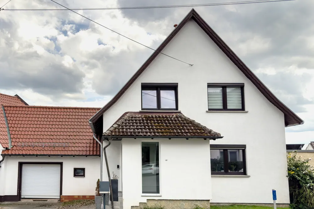 Straßenansicht des Familienhauses in Jena-Lützeroda